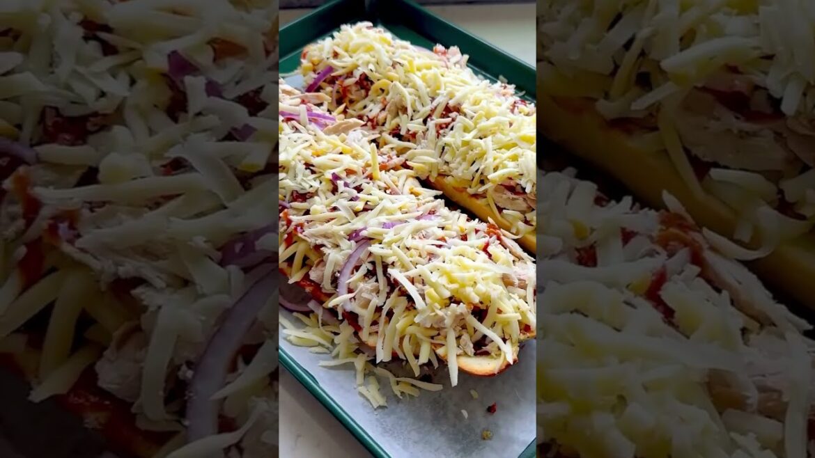 BBQ Chicken French Bread Pizza #bbqchickenpizza #bbqchicken #frenchbread BBQ Chicken French Bread Pizza #bbqchickenpizza #bbqchicken #frenchbread