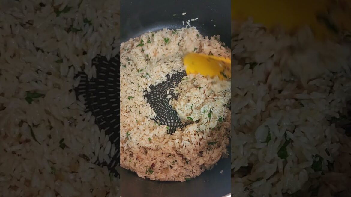 Greek style rice Broccoli Sweet & Sour Chicken  #ebonie'skitchen #cooking #@MatthewAugusta#food