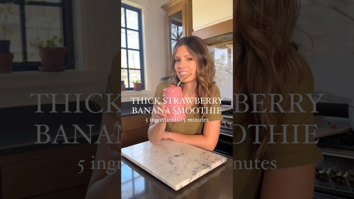 Thick Strawberry Banana Smoothie Thick Strawberry Banana Smoothie