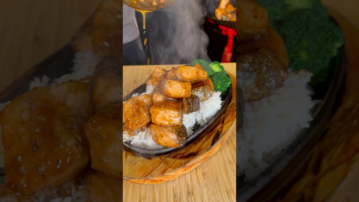 SIZZLING CRISPY SALMON BITES #SHORTS #WOK