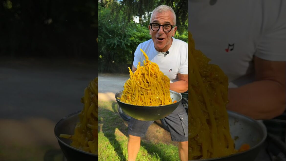 PERCHÈ È GIALLA? Perché è oro puro! #chefmaxmariola #zafferano PERCHÈ È GIALLA? Perché è oro puro! #chefmaxmariola #zafferano