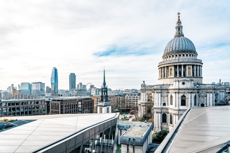 The magnificent St. Paul's Cathedral in the London skyline. © CHUNYIP WONG/iStock