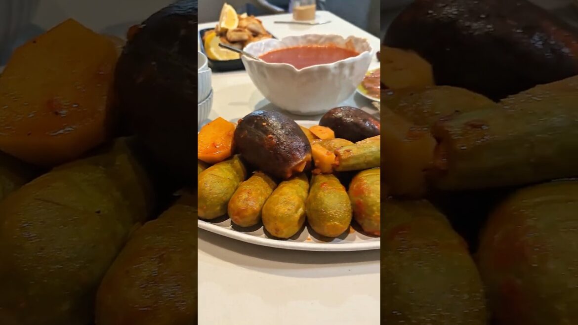 Delicious Kousa Mehshi كوسا محشي – Stuffed Zucchini with Meat & Rice | Easy Middle Eastern Recipe