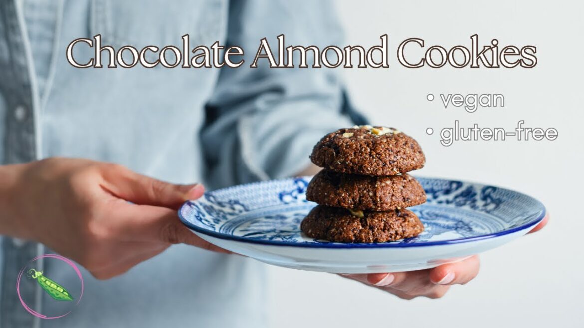 Crunchy Chocolate Almond Cookies | vegan & gluten free dessert Crunchy Chocolate Almond Cookies | vegan & gluten free dessert