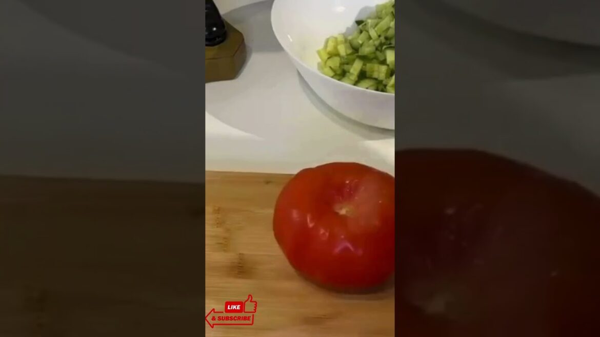 Turkish Gavurdagi SaladСалат "Гавурда" Gavurdağı Salatı reseptiGAVUR DAĞI SALATASI KAŞIK SALATASI