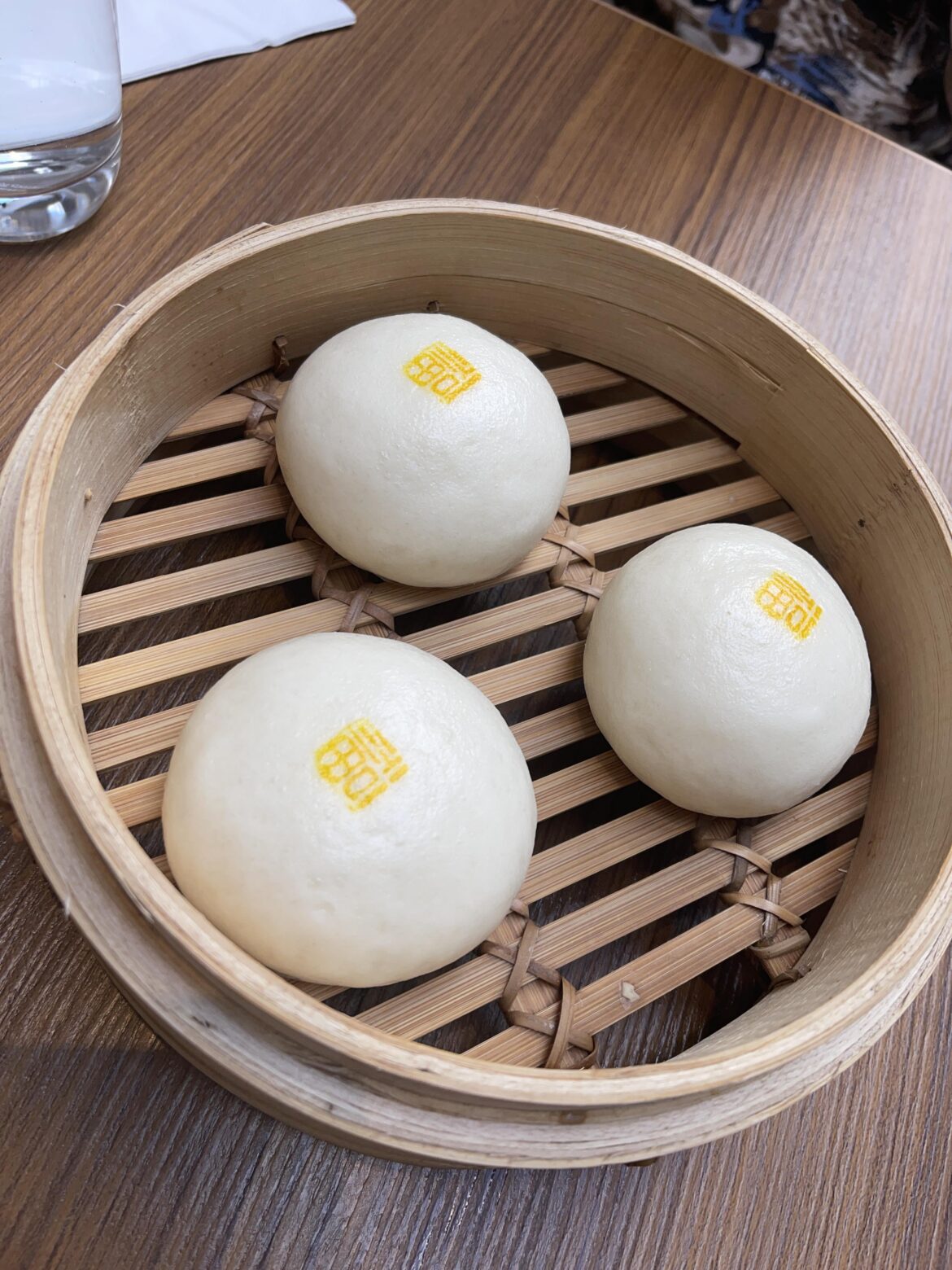 Salted egg yolk custard lava buns