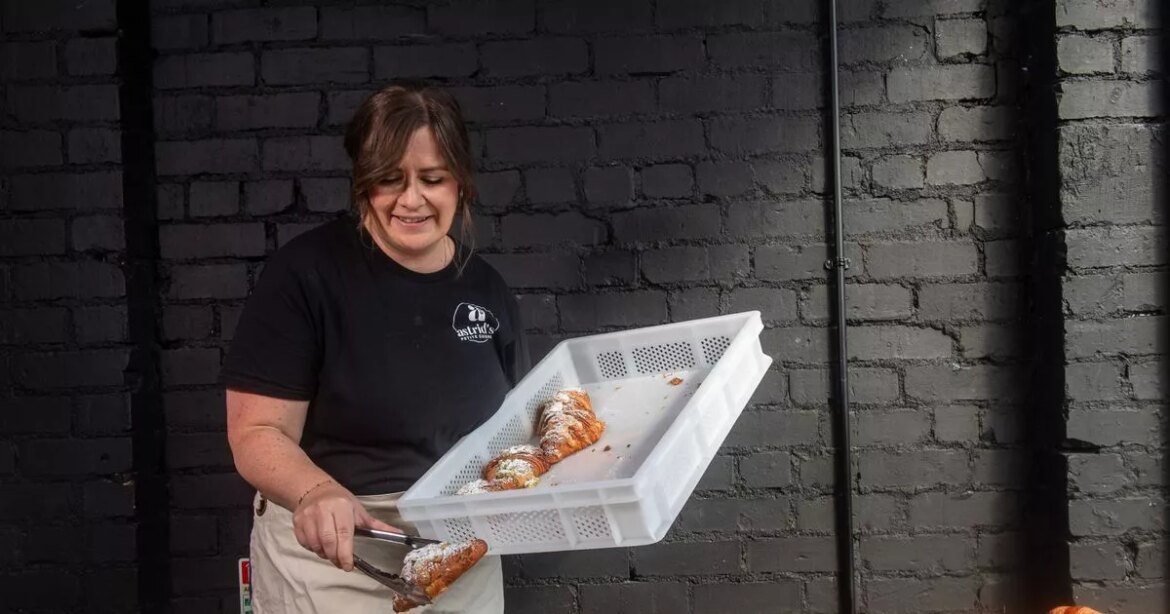 The most beautiful French pastries you’ve ever seen that people are travelling hundreds of miles for Ipso logo