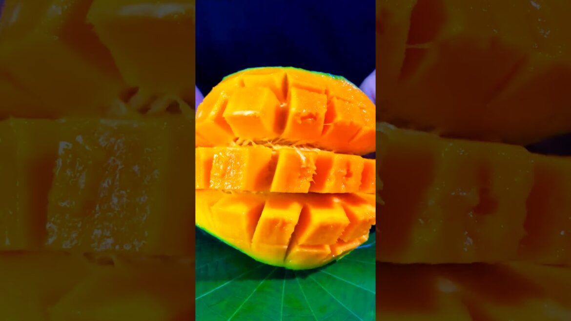 How To Make The BEST Mango Smoothie Ever! How To Make The BEST Mango Smoothie Ever!