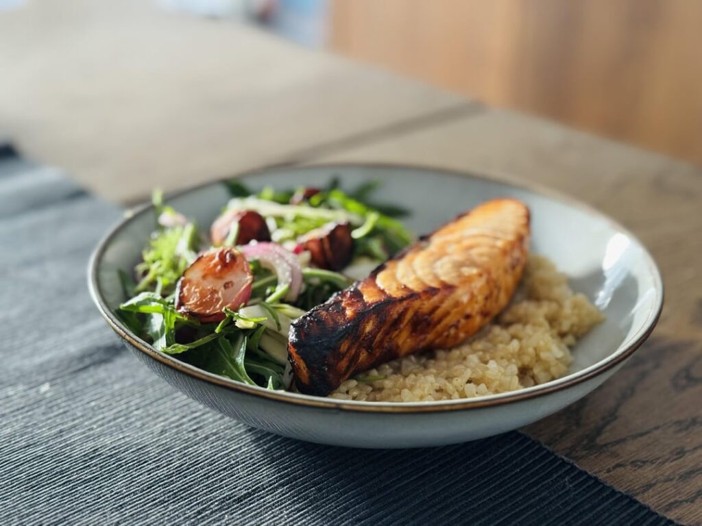 miso salmon brown rice bowl with fennel and radish arugula salad