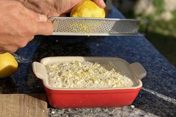 Making limoncello tiramisu at Giardino di Capri.