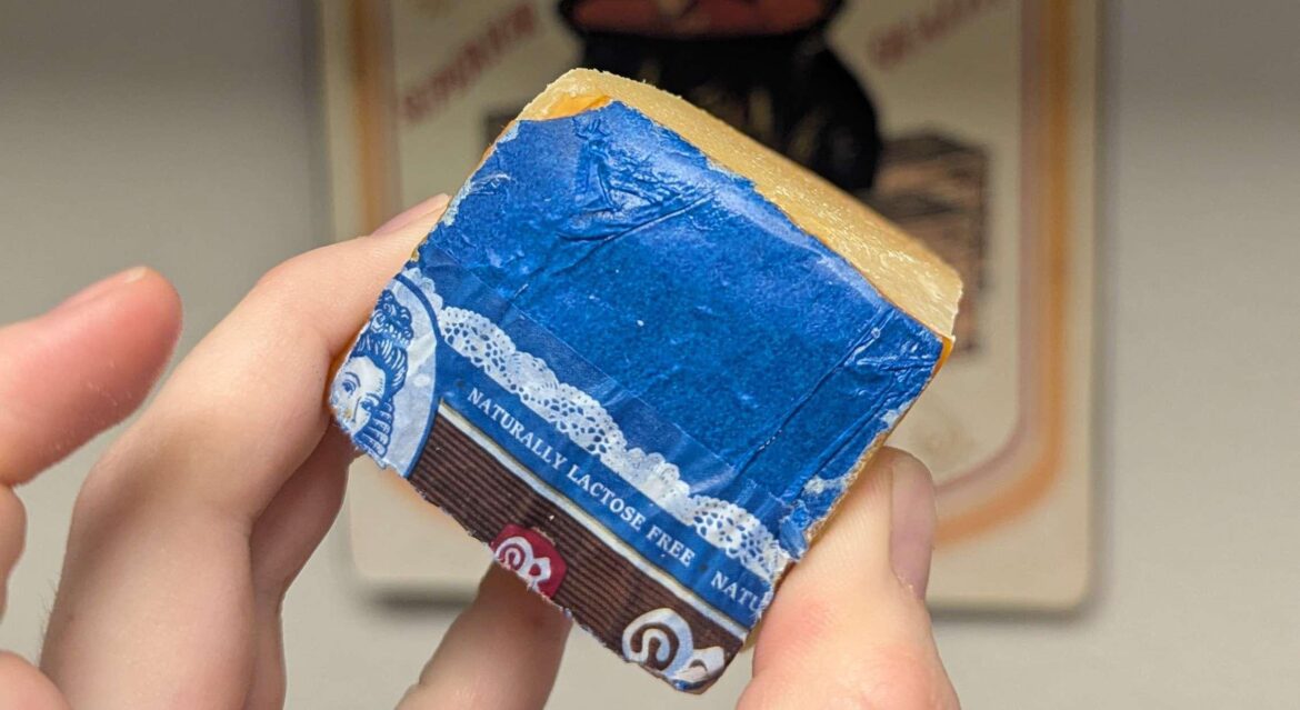 Please help me identify this cheese