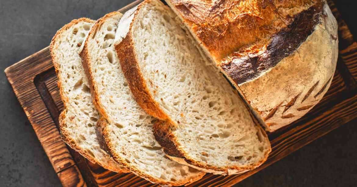 Kissing after eating gluten is safe for most people with celiac disease, new study finds Kissing after eating gluten is safe for most people with celiac disease, new study finds