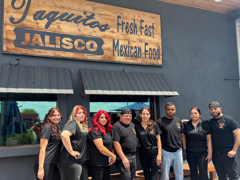 Staff of Taquitos Jalisco
