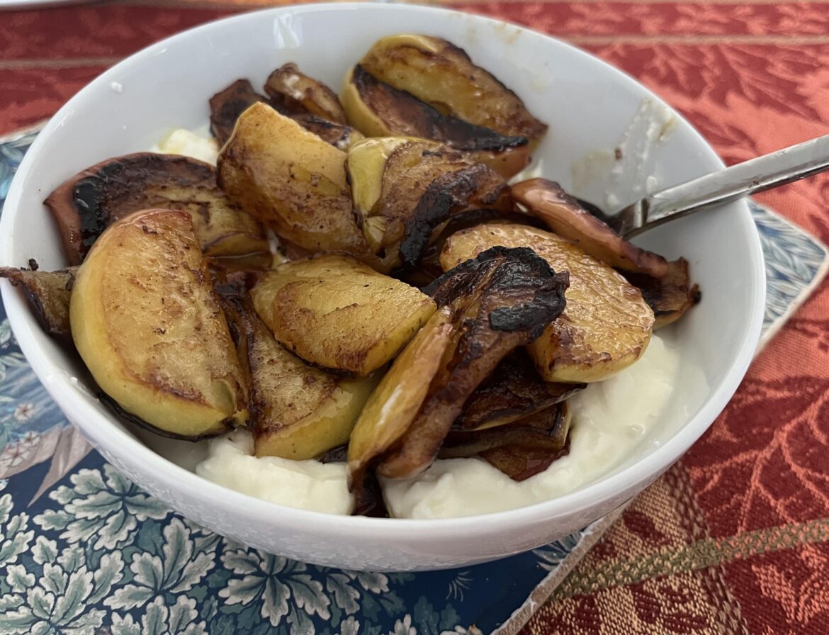 Forgot to go grocery shopping so lunch is three apples fried in butter and a half-kilogram of cottage cheese