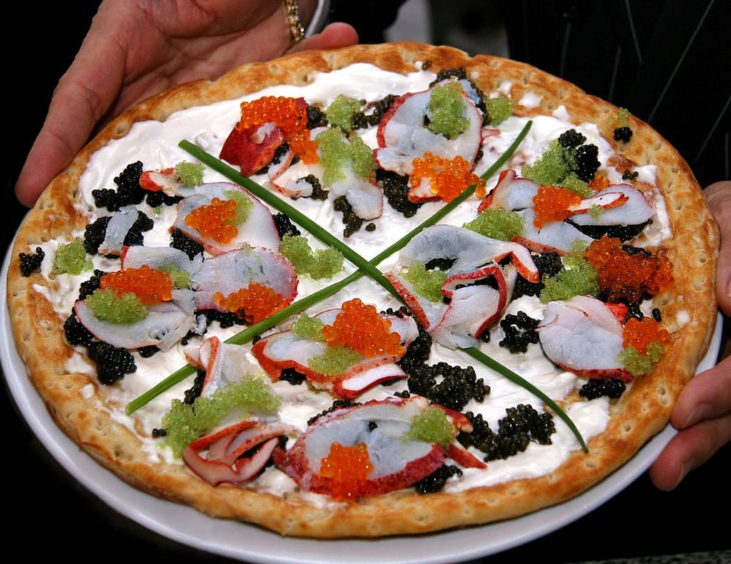The Louis XIII Pizza by chef Renato Viola. Photo: @factmaniac/Twitter