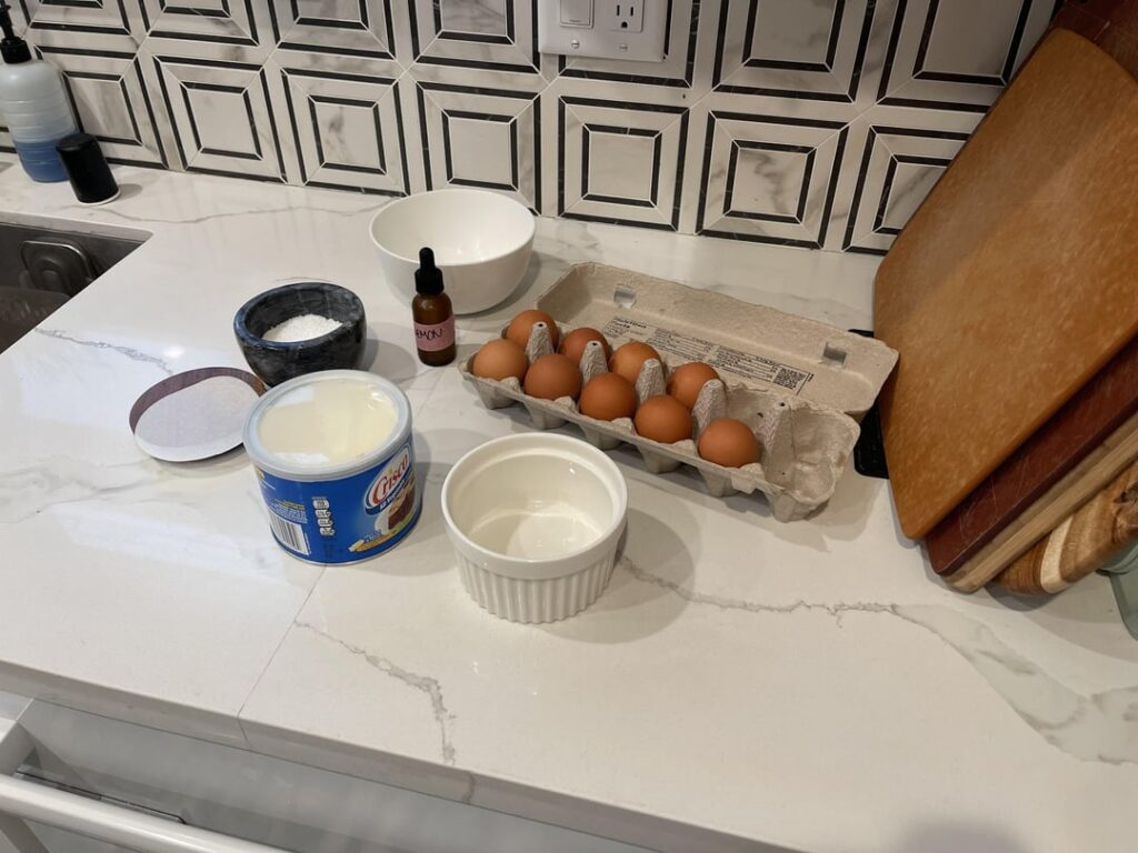 How to make an egg puck for a breakfast sandwich — little guide How to make an egg puck for a breakfast sandwich — little guide