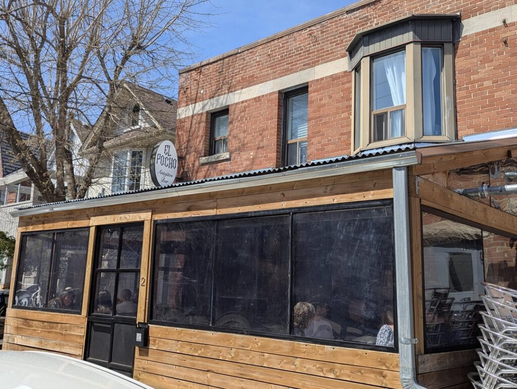 El Pocho Antojitos Bar