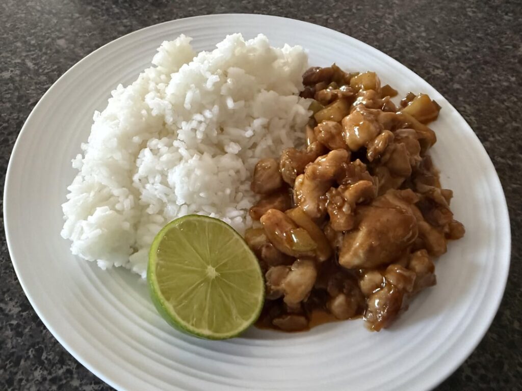 Polynesian Style Pineapple Chicken. Review Below ⬇️