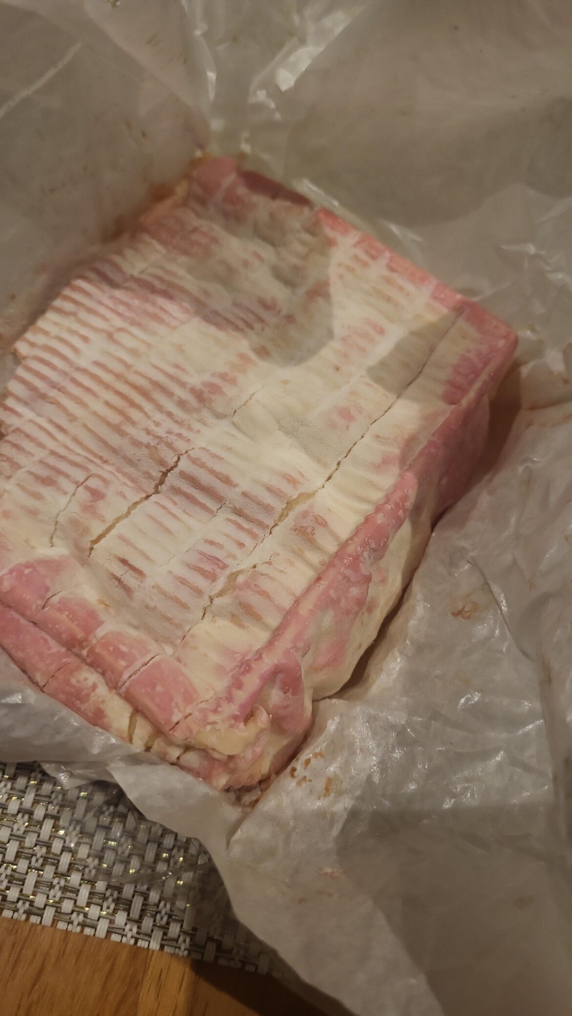 Can anyone tell me what this purple is on my pont l'eveque cheese?