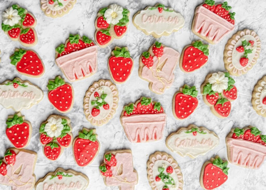 Strawberry 4th birthday in buttercream 🍓🍰🎈