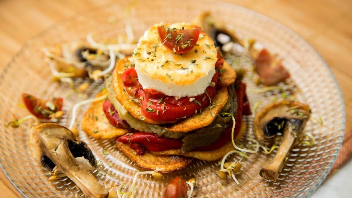 Why is goat cheese salad no longer fashionable in Mediterranean cuisine? Why is goat cheese salad no longer fashionable in Mediterranean cuisine?