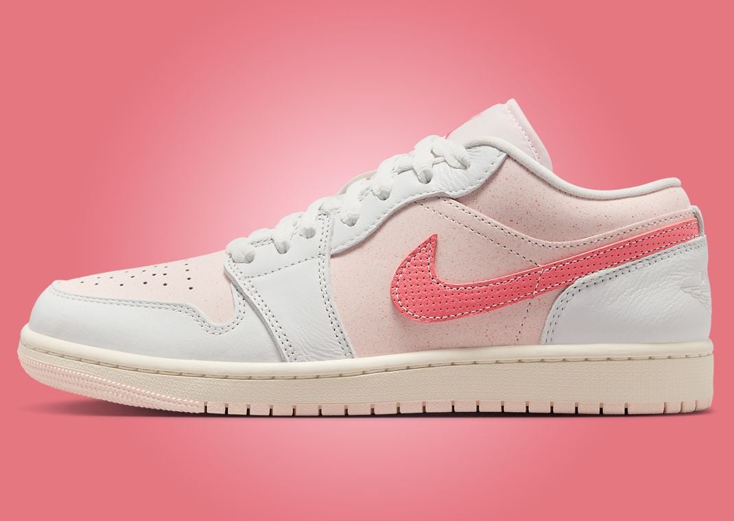 Air Jordan 1 Low Strawberry Milkshake