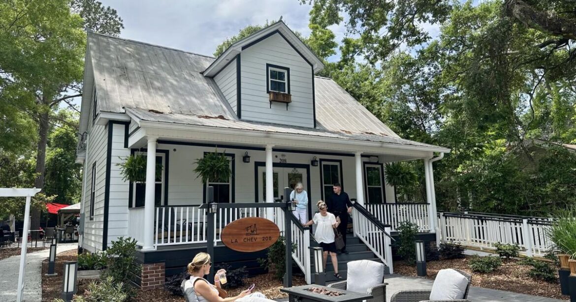La Chev serves French food in Summerville, South Carolina