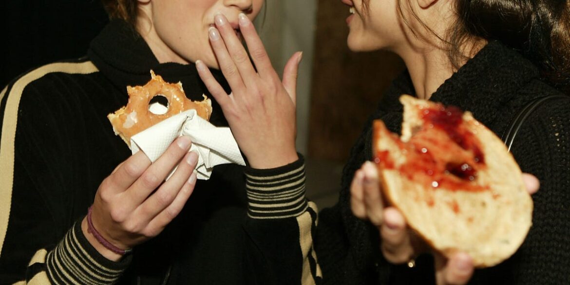 Eat More Carbs to Live Longer, but Choose the Right Ones: Study Eat More Carbs to Live Longer, but Choose the Right Ones: Study