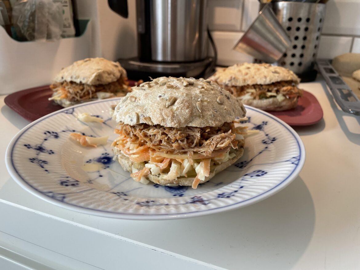 Pulled pork sandwiches with coleslaw