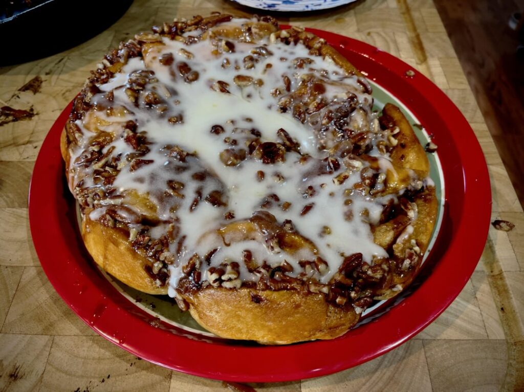 Smoked Cinnamon Rolls