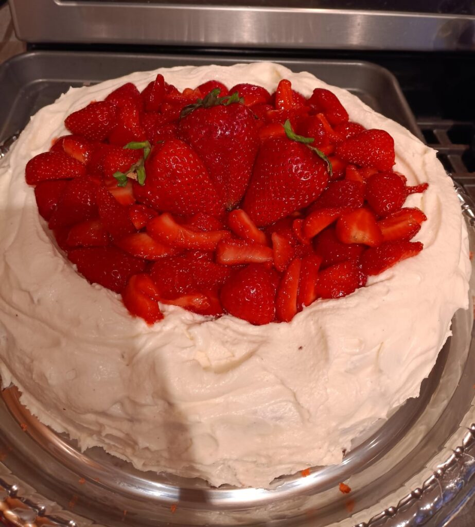 Strawberry cake for my niece's 9th birthday