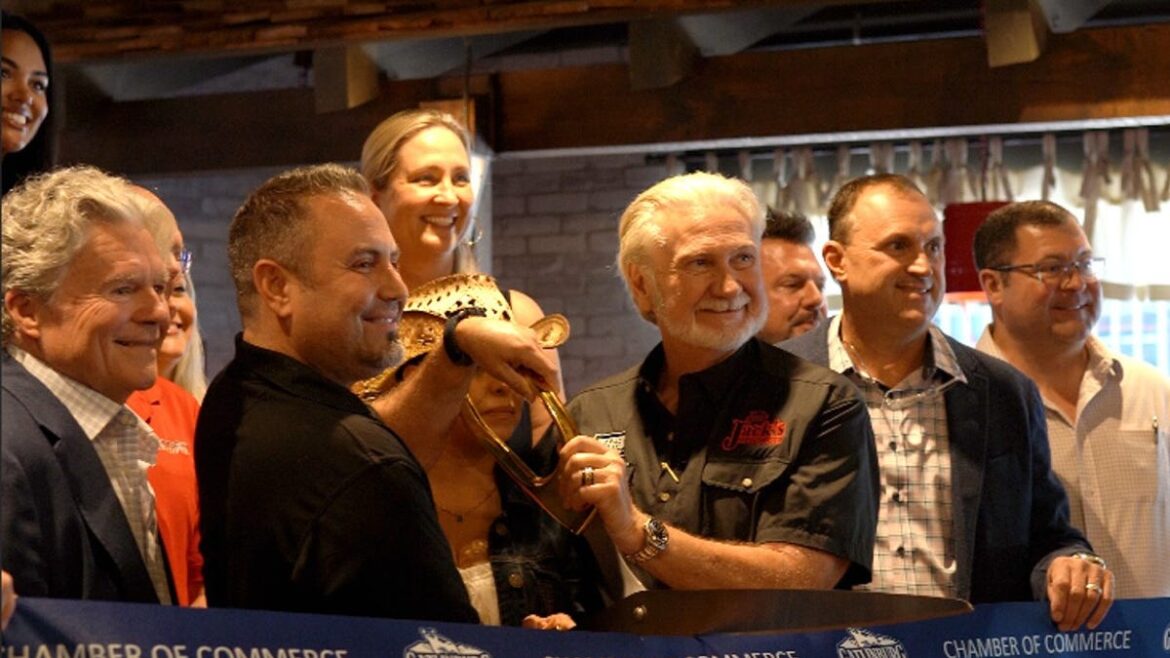 Myron Mixon BBQ opens on Gatlinburg Parkway