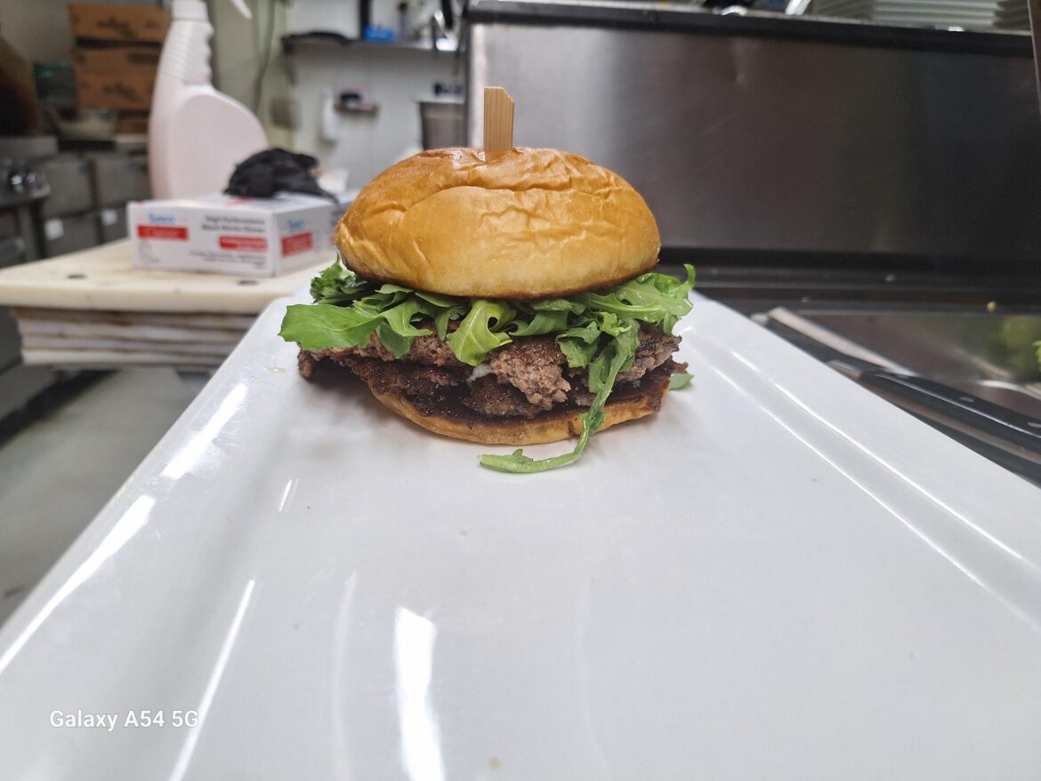 I'm sad my burger didn't sell roast me to make me feel better