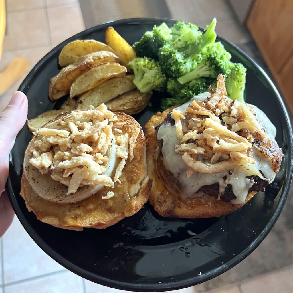 white cheddar crunch burgers!