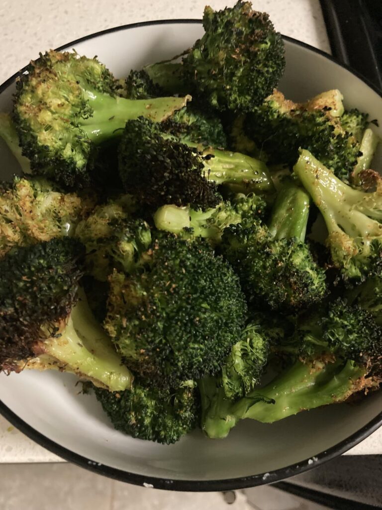 A socially acceptable way to prepare broccoli 🥦