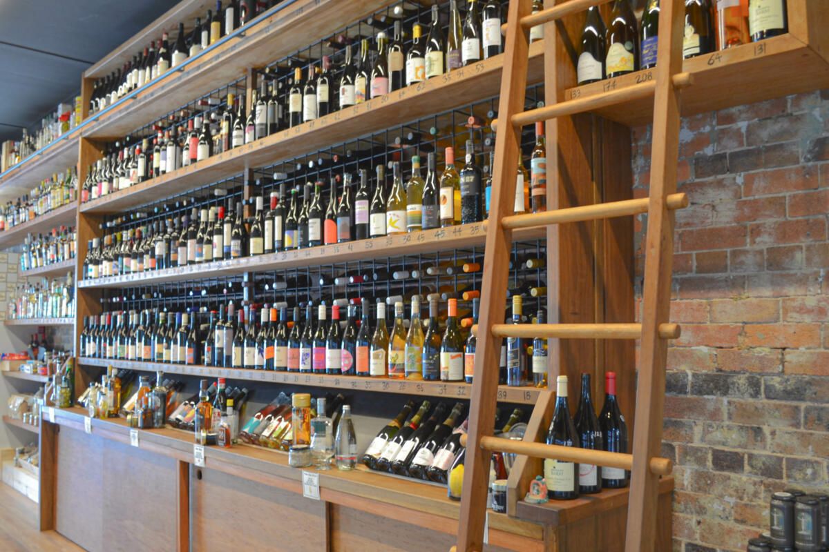 Interior Wine Wall, Rob Roy Deli & Drinks (Image: © 2022 Inside Gold Coast)