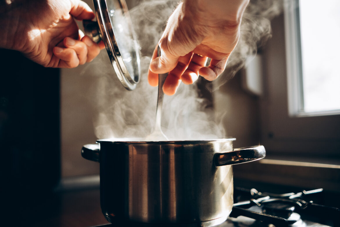 Chef Accused of Killing, Dismembering, and Cooking Man in Pot of Vegetables