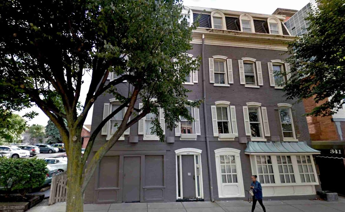 À bientôt, Quenelle - Buffalo Rising