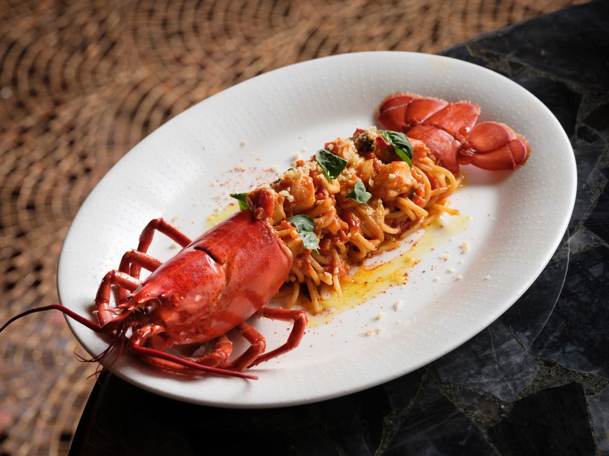 Lobster spaghttini at Pisces with the shell.