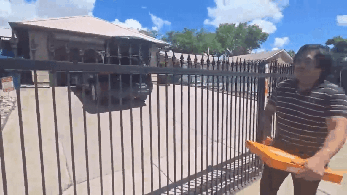 Breaking Bad pizza crime. Annoying behaviour