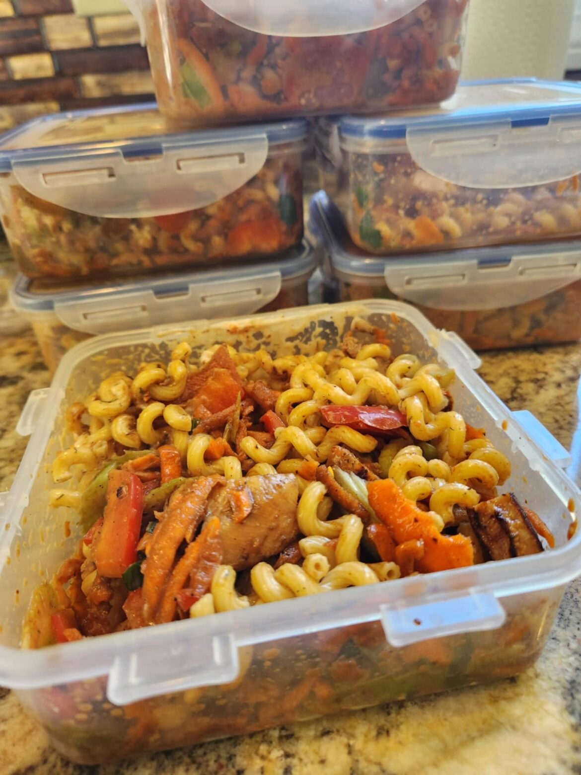 Quick pasta, chicken and veggie salad for work week dinners