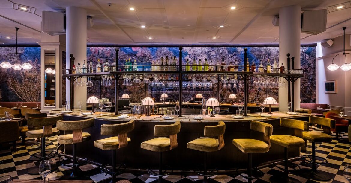 Coastal-Chic Casamara Makes Debonair Debut in Dupont Circle Coastal-Chic Casamara Makes Debonair Debut in Dupont Circle