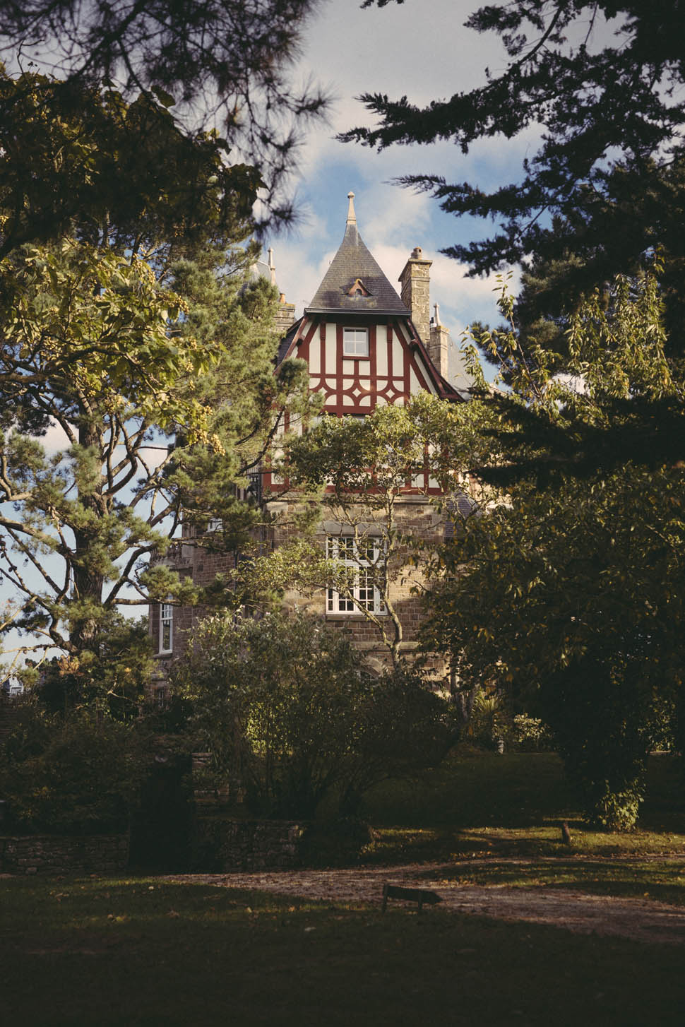 Romain Bassenne Chateau Richeux