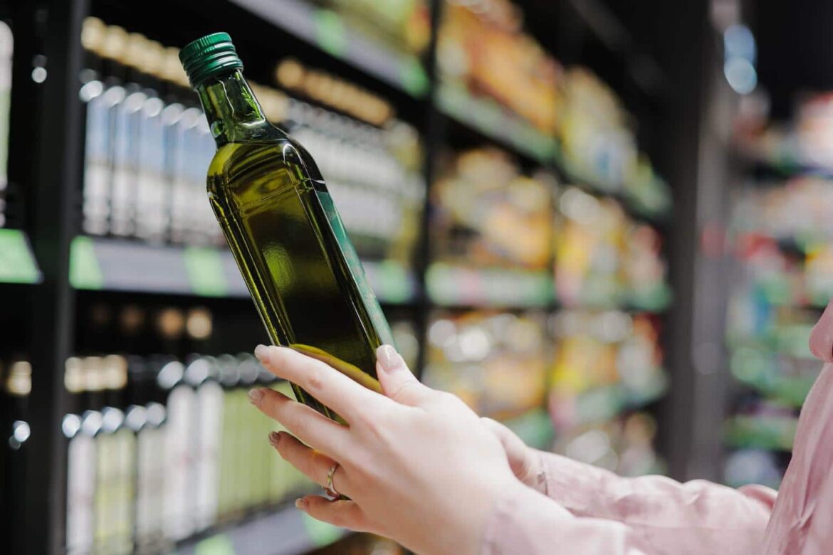 Top-Rated Olive Oil with Best Value According to “60 Million Consumers” – Italy’s #1 Choice! C'est l'huile d'olive avec le meilleur rapport qualité-prix selon "60 millions de consommateurs" - et la numéro 1 en Italie