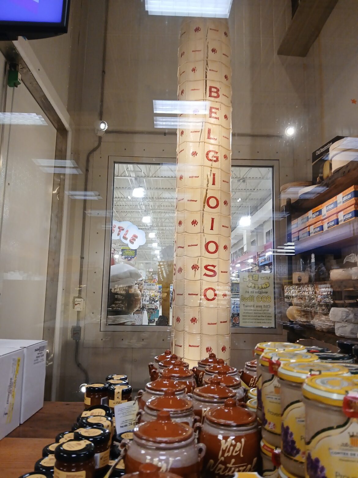 Anyone see this giant cheese in Cincinnati?