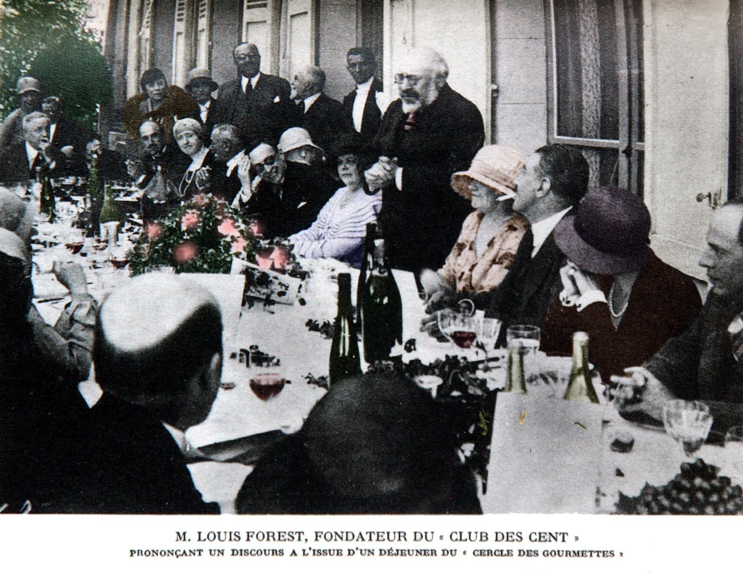 <em>Club du Cent</em> founder Louis Forest gives a speech for  the <em>Cercle des Gourmettes.</em>