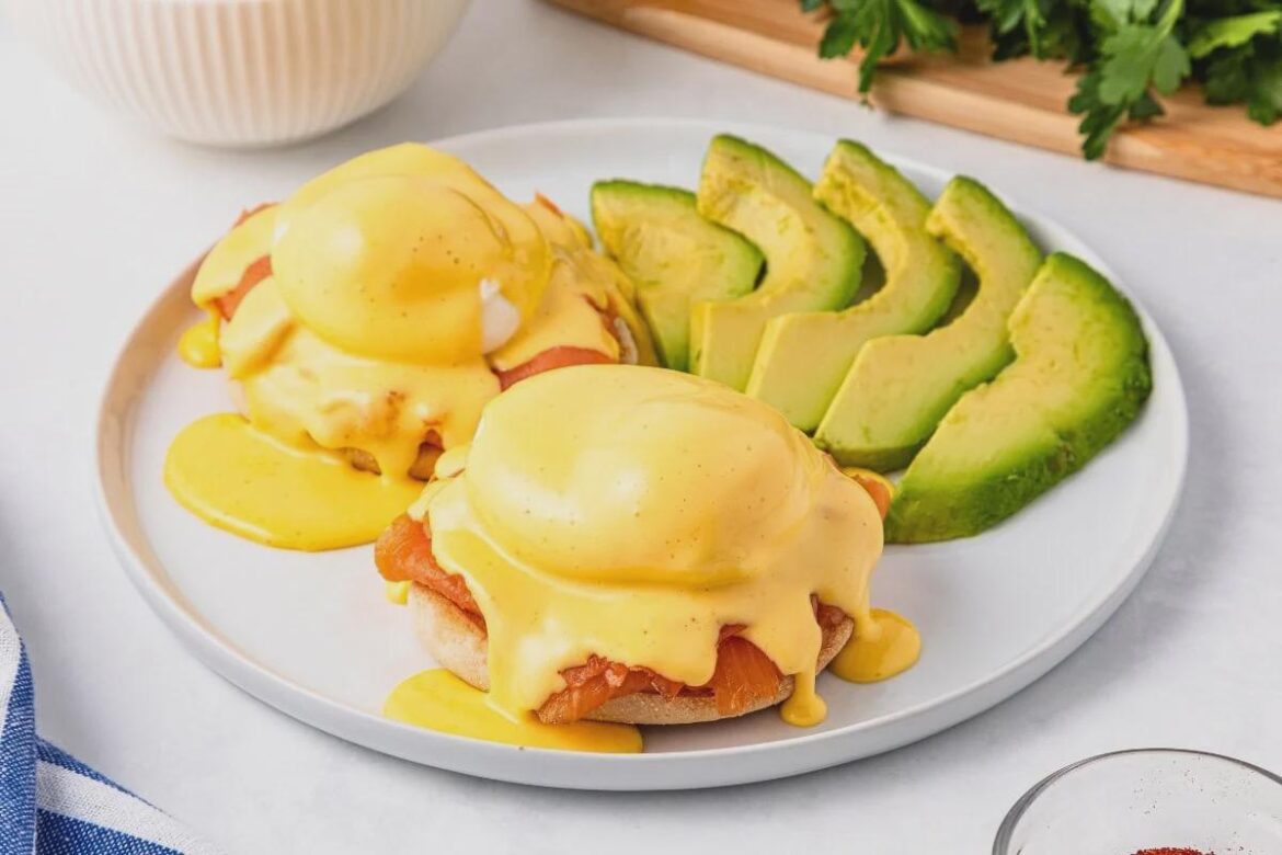 Smoked Salmon Eggs Benedict