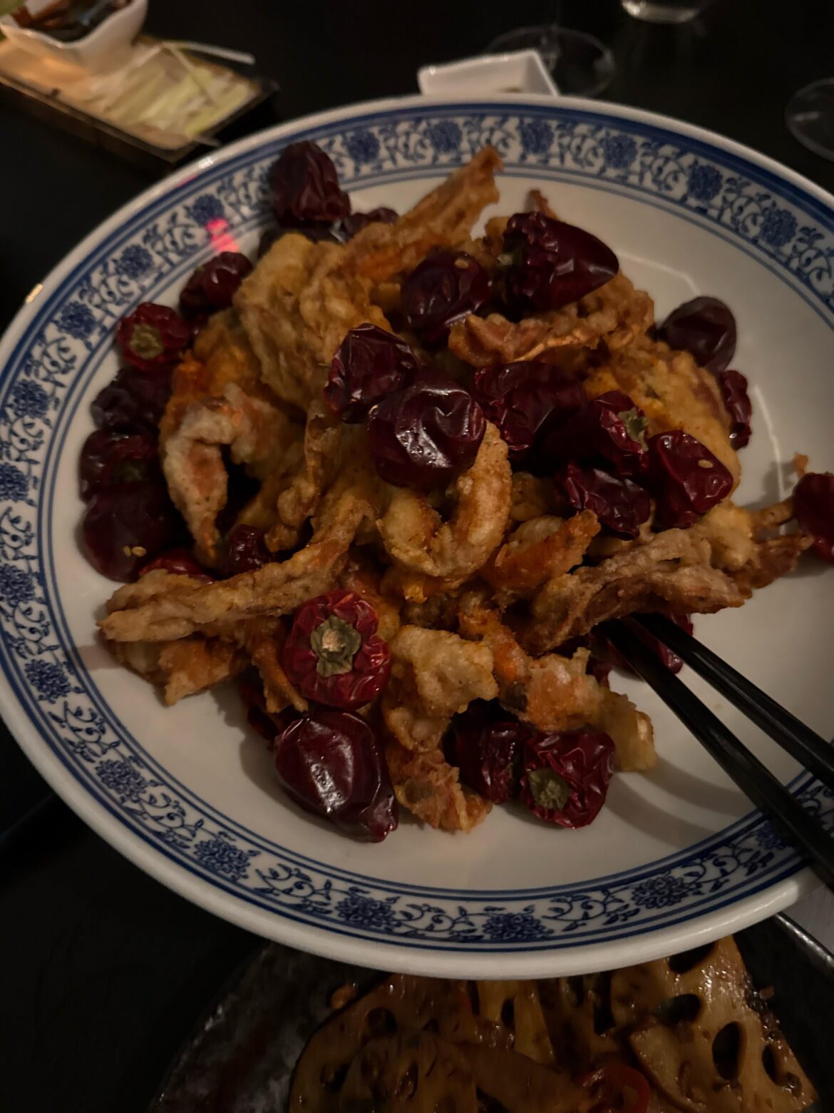What pepper is this in a fried soft shell chili crab dish. Can I eat it?