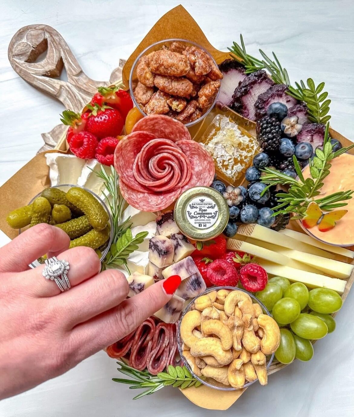 Eeny..meeny..miny.. moe.. 🧀🧀🧀