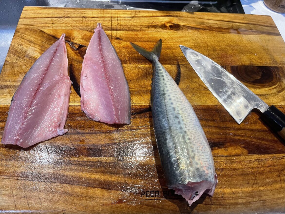 Finally got hands on fresh mackerel for Saba.